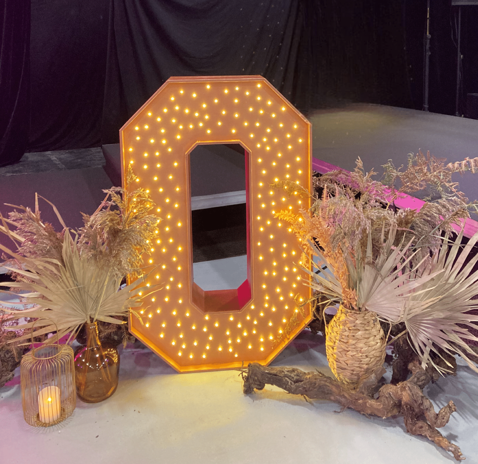 Location de lettres lumineuses géantes XXL pour mariage - Ma Jolie Fiesta