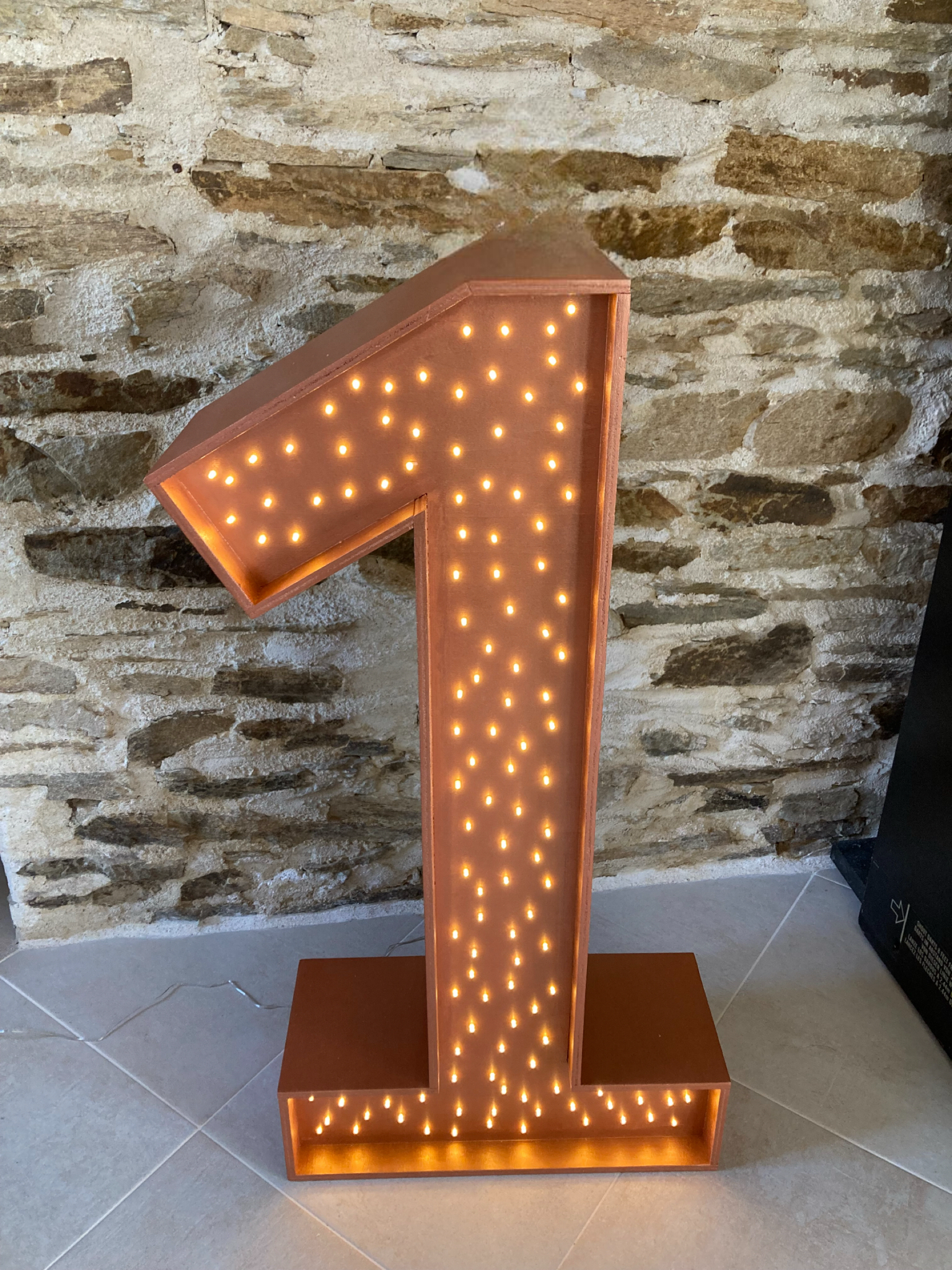 Location de chiffres géants lumineux pour anniversaire - Ma Jolie Fiesta