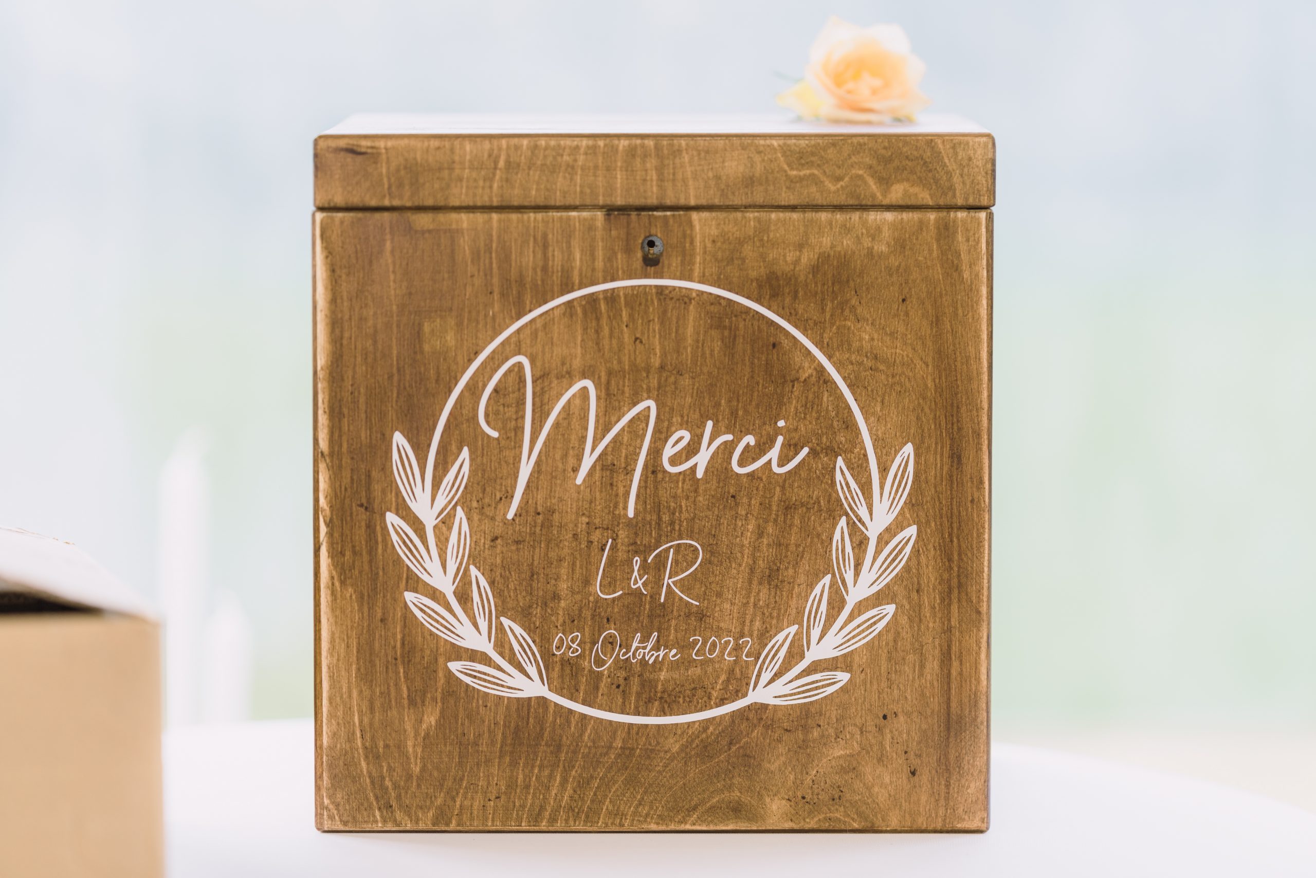 Location urne en bois personnalisable pour anniversaire - Ma Jolie Fiesta