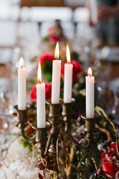 Location chandelier bronze 5 branches pour mariage - Ma Jolie Fiesta
