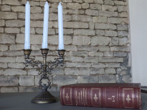 Location chandelier bronze 3 branches pour mariage - Ma Jolie Fiesta
