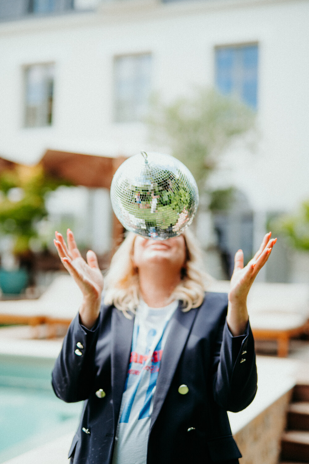 Découvrez comment louer votre décoration événementielle à Nantes facilement : choisissez vos éléments, vérifiez la disponibilité et réservez en quelques clics.