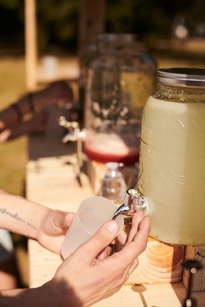 Location fontaine à boisson 3,7L pour mariage - Ma Jolie Fiesta