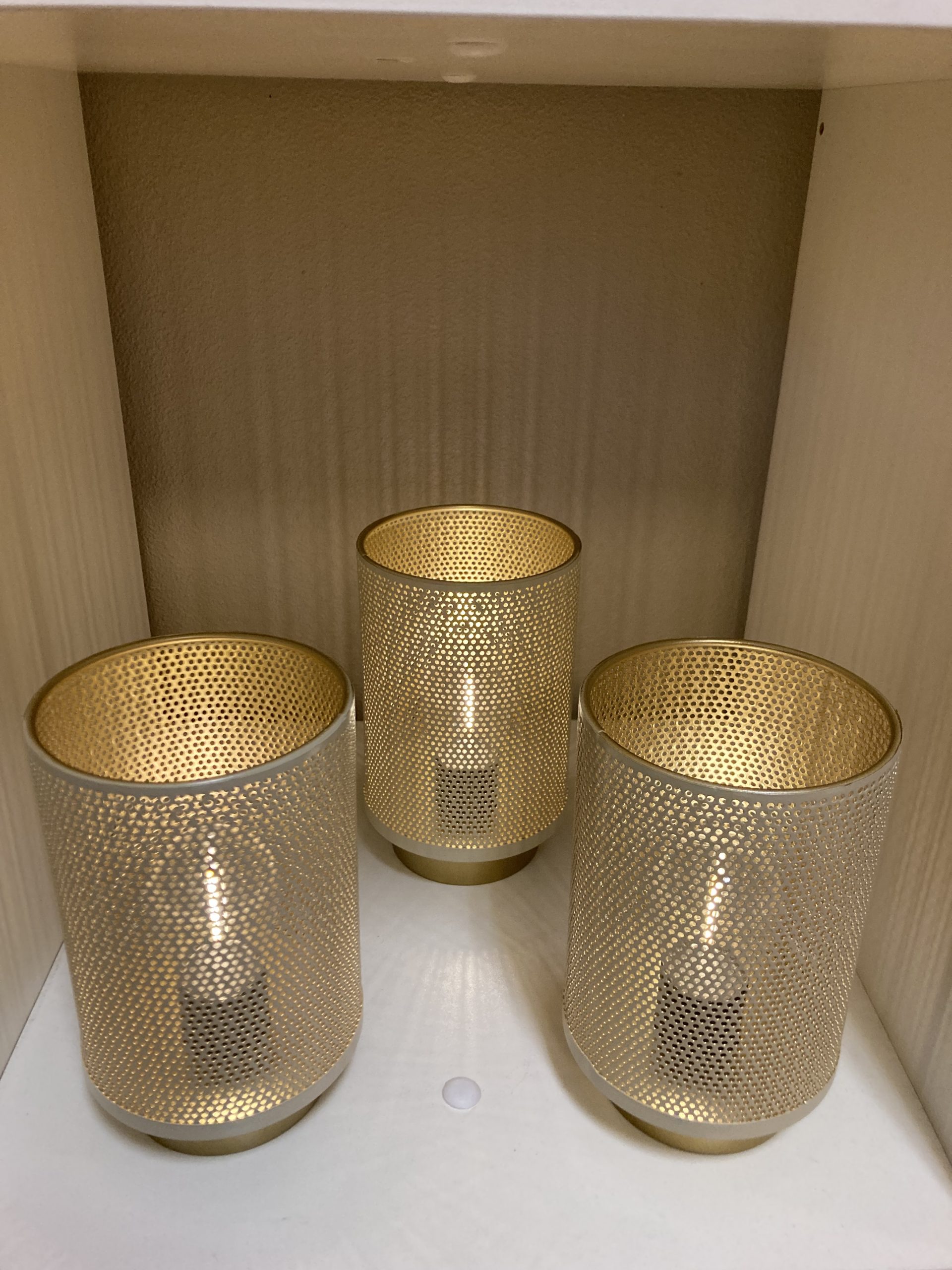 Location lampe led dorée pour mariage - Ma Jolie Fiesta