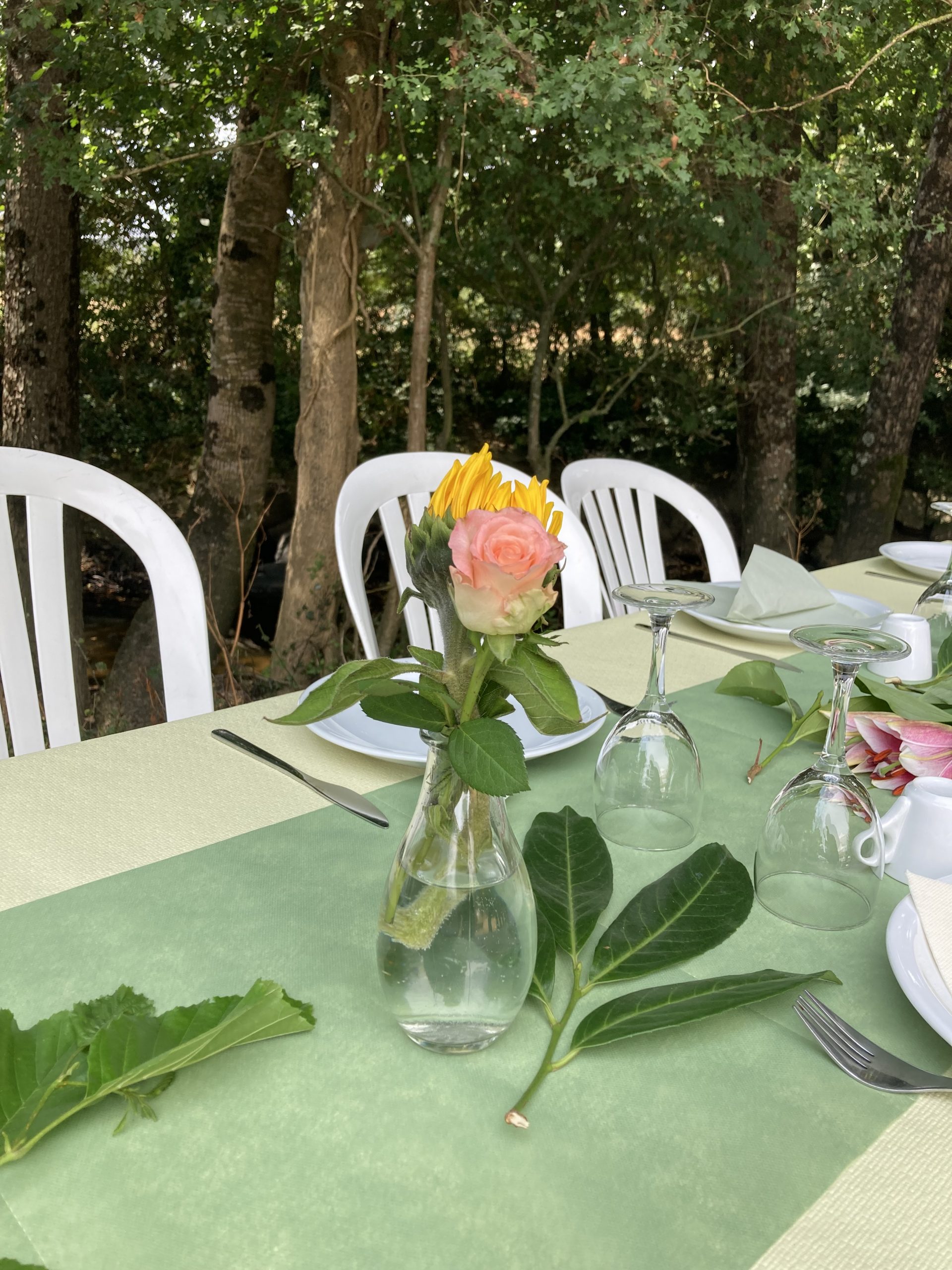 Location soliflore en verre transparent pour mariage - Ma Jolie Fiesta