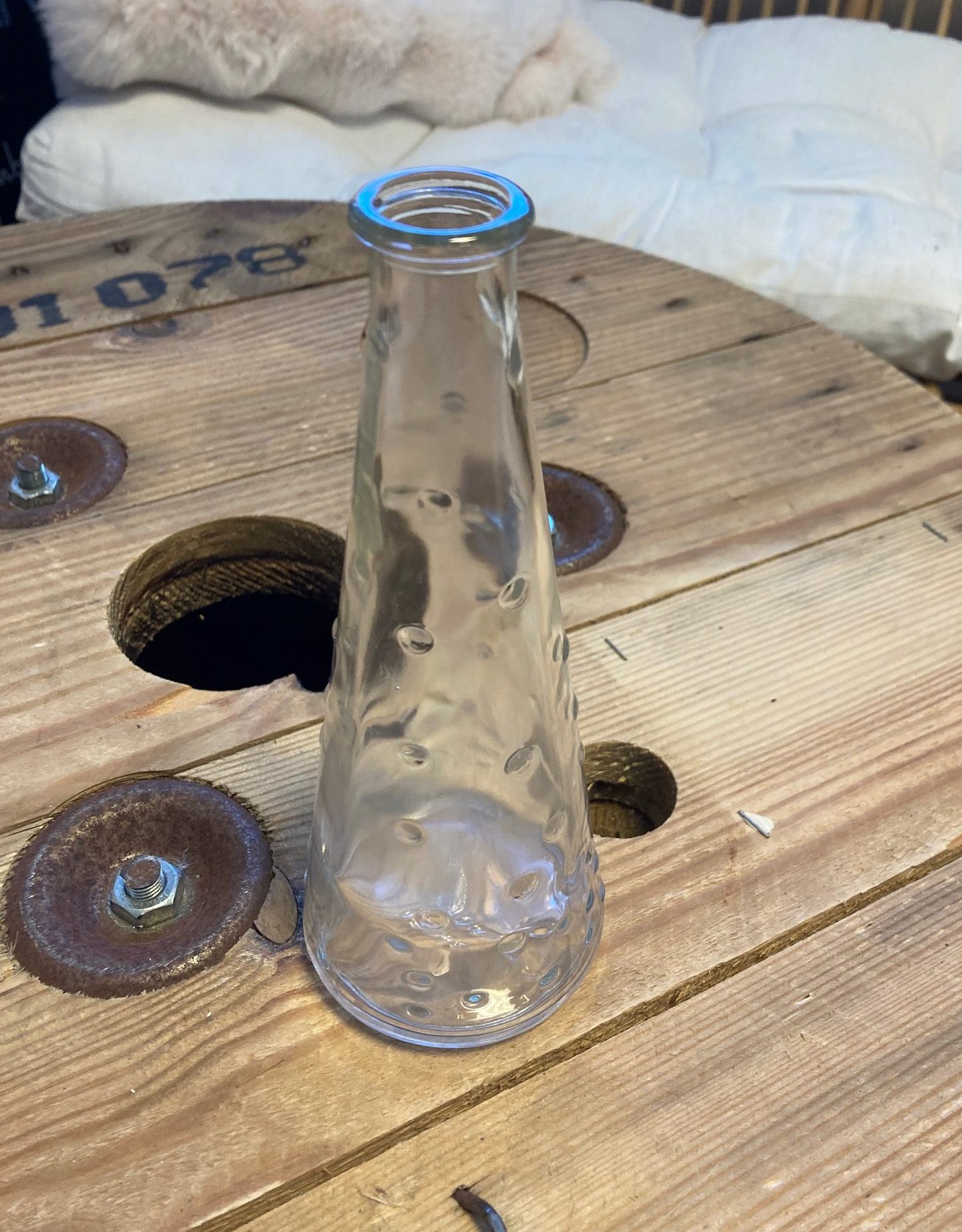 Location soliflore en verre transparent pour mariage - Ma Jolie Fiesta