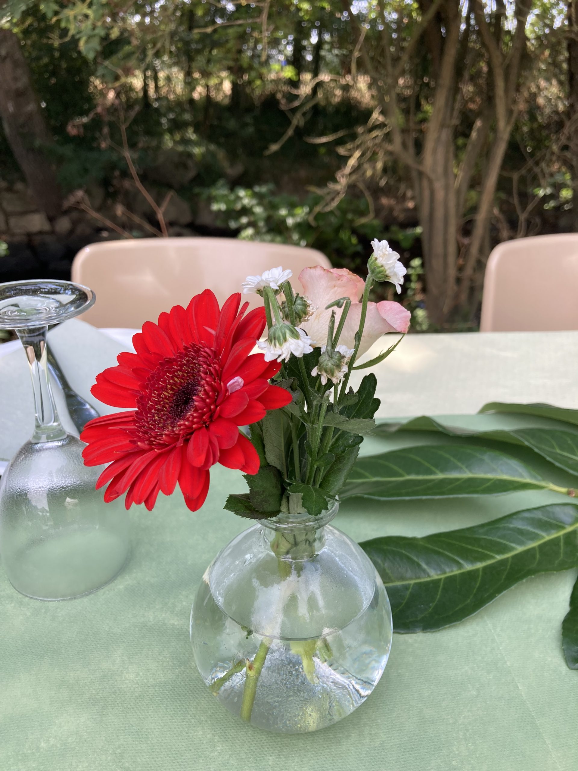 Location soliflore en verre transparent pour mariage - Ma Jolie Fiesta