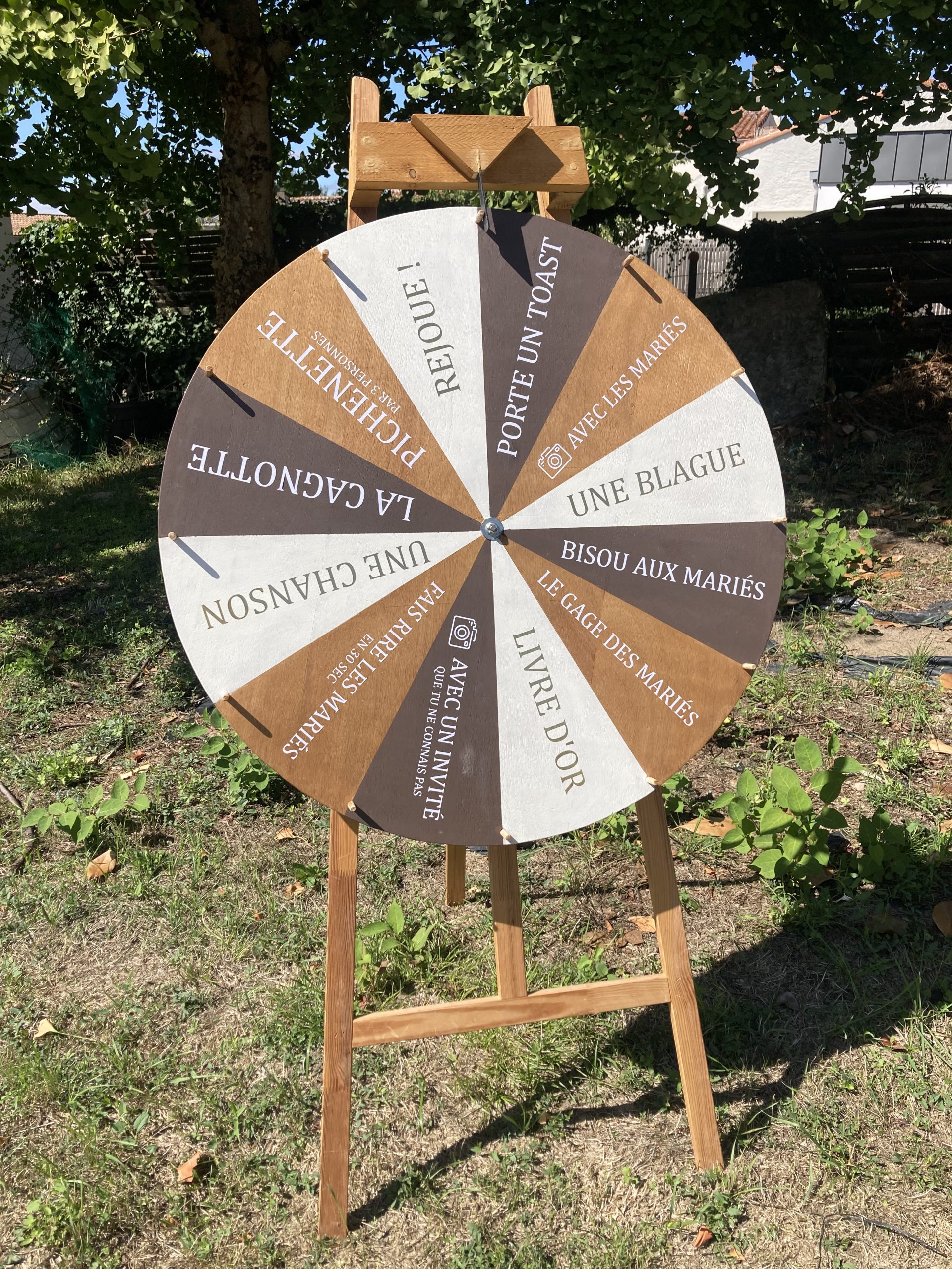 Location roulette personnalisée pour mariage - Ma Jolie Fiesta